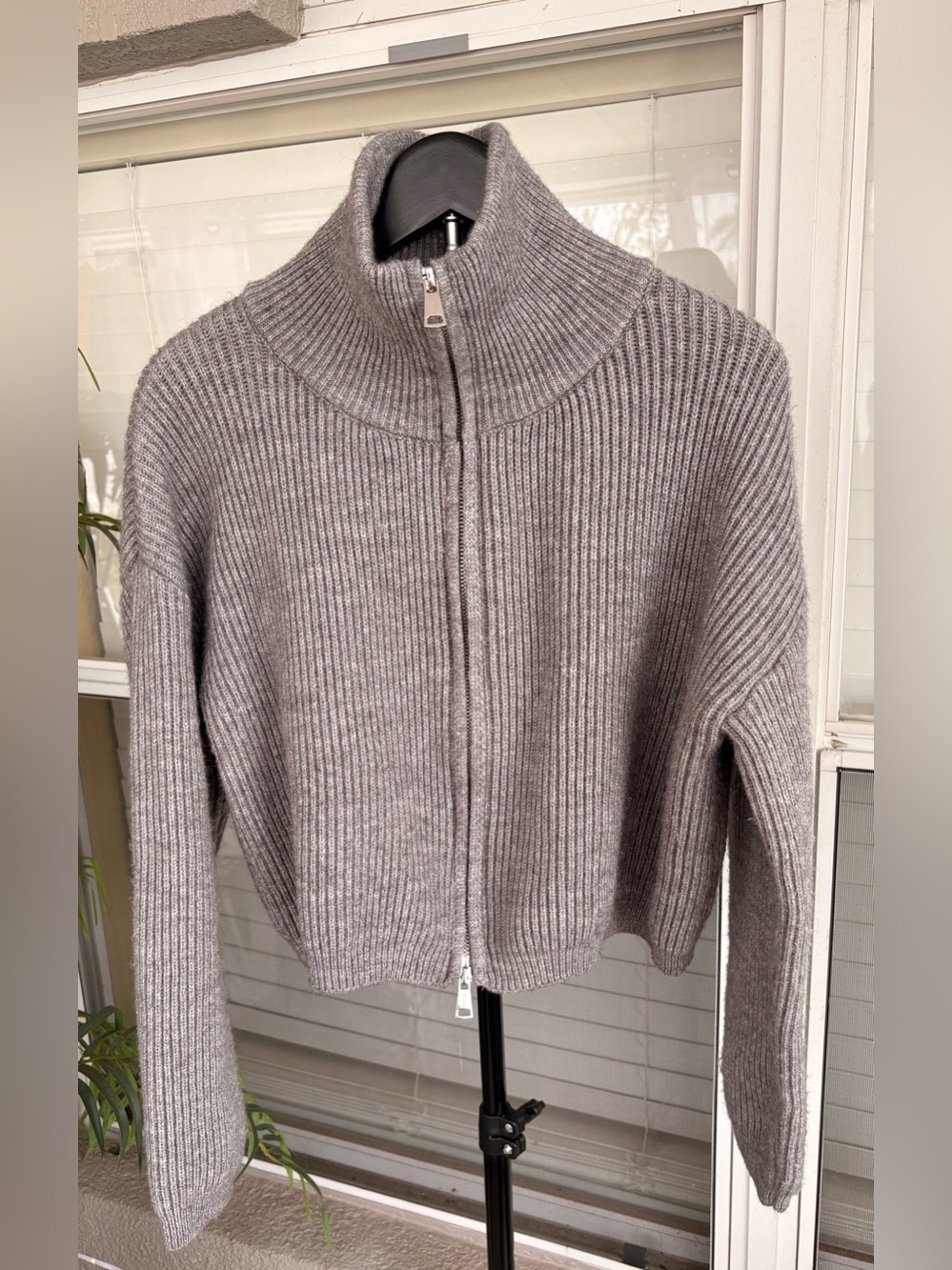 Ribbed Full-Zip Mock Neck Sweater - Gray